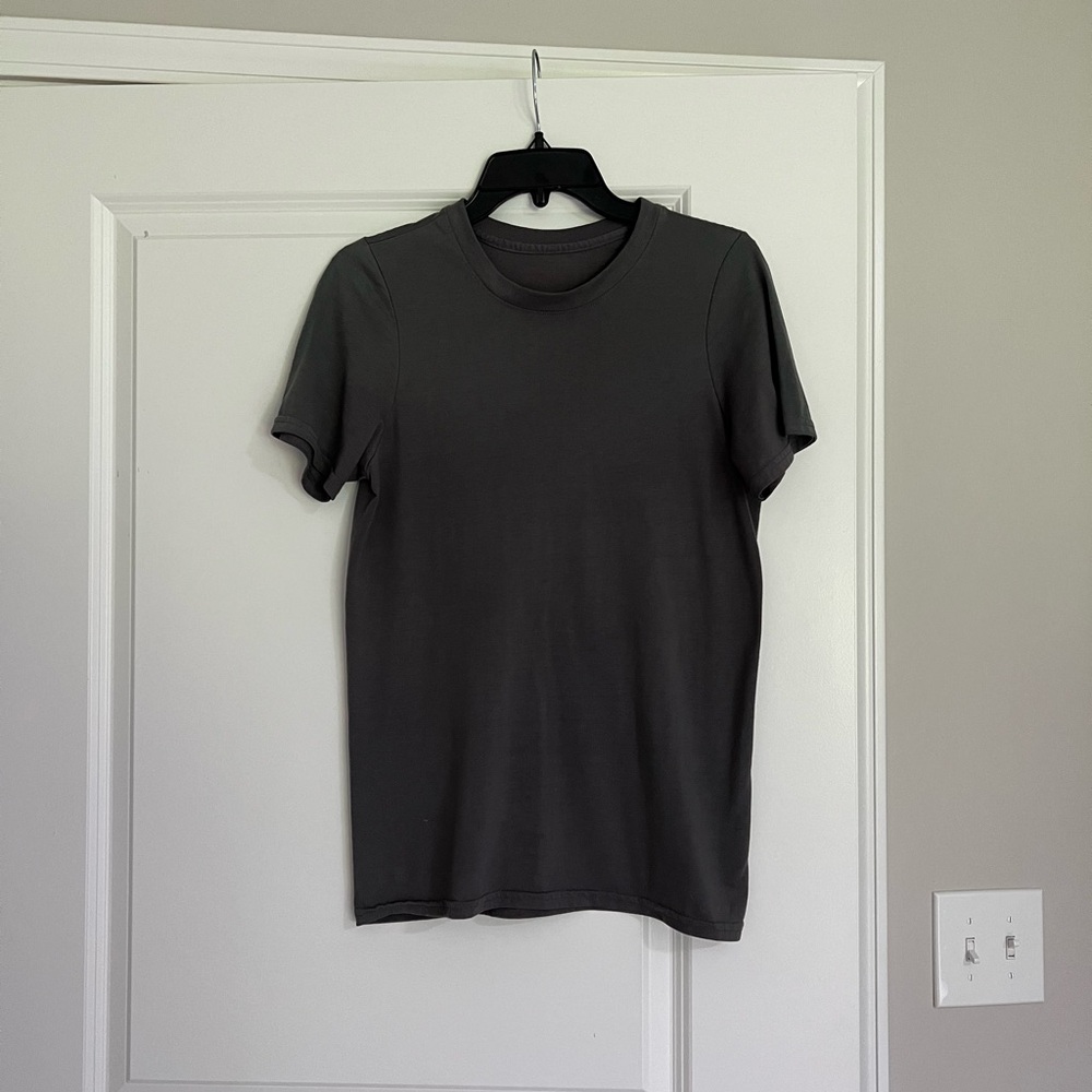 Mens Casual Dark Gray Short Sleeve Tee